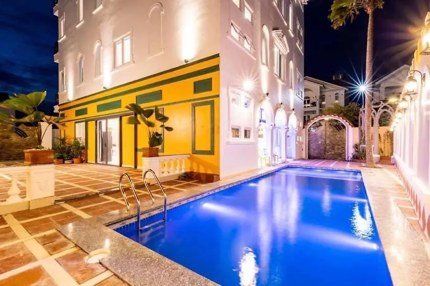 Palm Villa 40 - Free Karaoke - Bida - 8 Bedrooms Vũng Tàu Vietnam